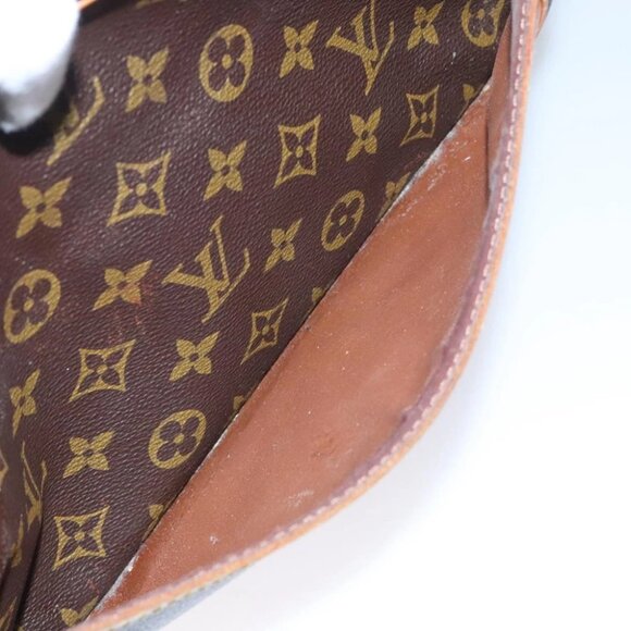 LOUIS VUITTON Monogram Compiegne 28 Clutch Bag - Picture 15 of 16